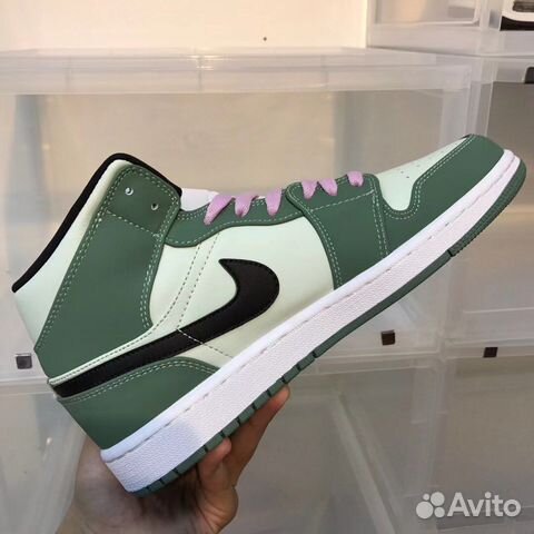 Оригинальные Air Jordan 1 Mid wmns 