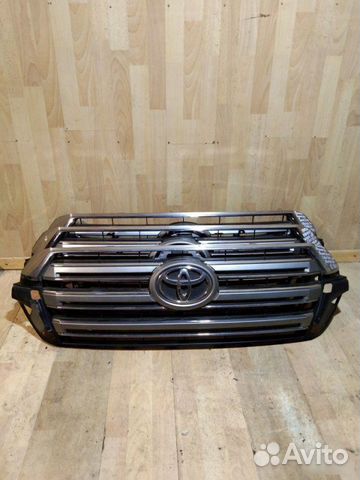 Решетка радиатора Toyota