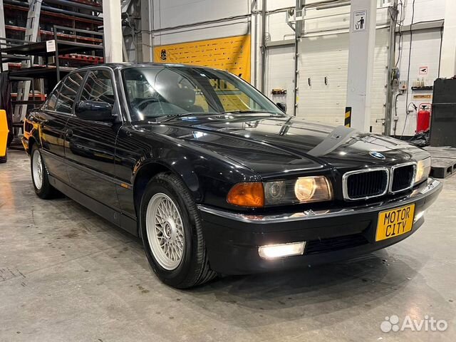 В разбор из Японии Bmw 740I E38 M62B44 4.4 1997