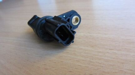 Датчик скорости ford 1 136 248