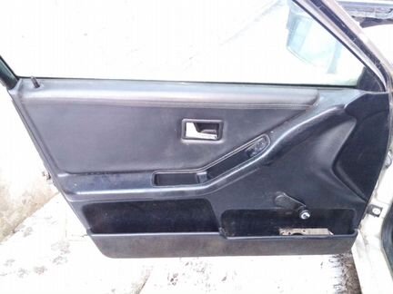 Дверные карты кожаные Audi 80 90