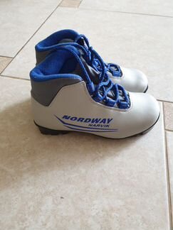 Лыжные ботинки