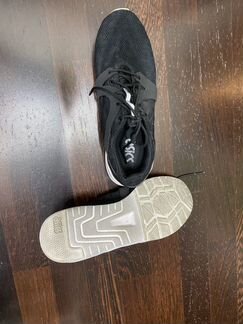 Кроссовки asics