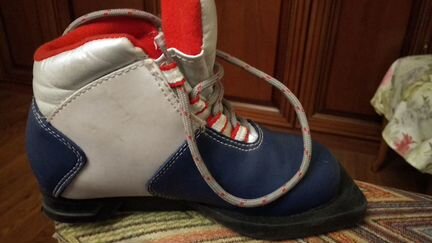 Лыжные ботинки детские размер 31 б/у