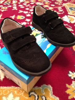 Продаются ботинки