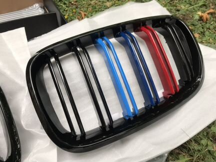 Решетки радиатора с Триколором BMW X5 E70 X6 E71