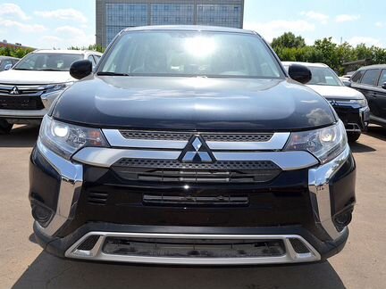 Mitsubishi Outlander 2.0 CVT, 2020