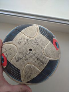 Мяч евро2016 с автографами игроков сборной