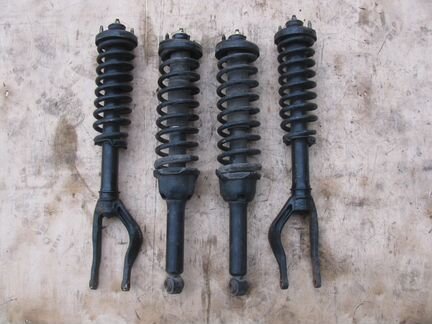 Стойка Honda CR-V RD1 RD2 RD5 RD7