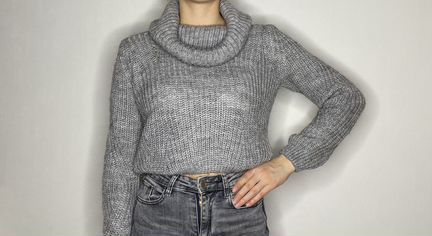 Свитер женский