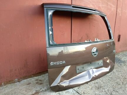 Крышка Skoda Yeti багажника дверь оригинал