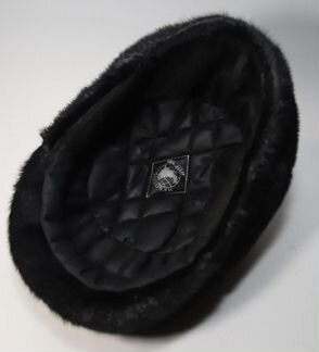 Шапка-кепка из меха нерпы