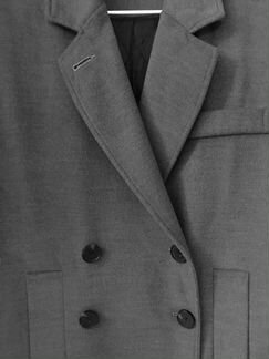 Новое зимнее прямое пальто, утеплитель +палантин