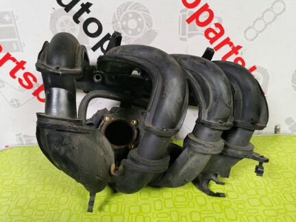 Коллектор впускной Ford Focus 2 2008-2011 хетчбек