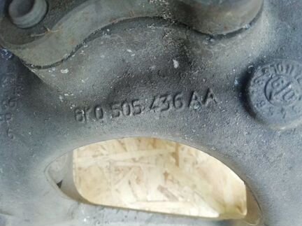 Кулак задний правый Audi A4 2.0 tfsi