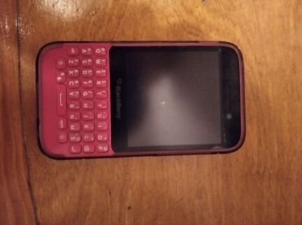 Телефон BlackBerry q5