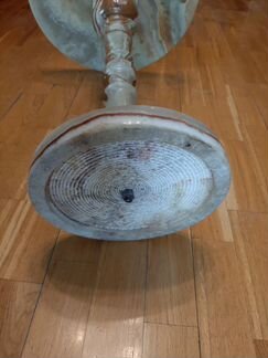 Столик из камня