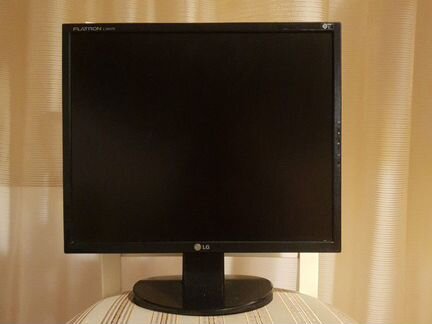 Монитор LG Flatron 19