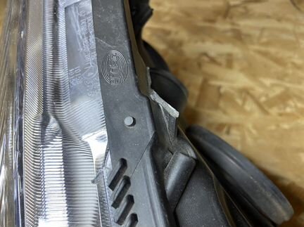 Новая фара Рено Сценик 2 Hella