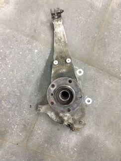 Кулак поворотный полный привод BMW F07 F01 F02