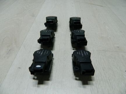 Сервопривод заслонки печки Mercedes А2038201642