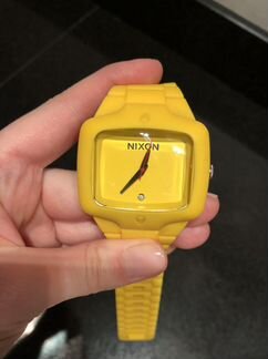 Часы Nixon rubber player