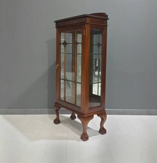 Витрина Chippendale