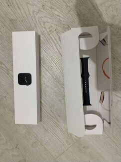 Apple Watch Series 5 (44 мм)