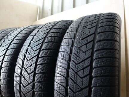 235 55 19 Pirelli Scorpion Winter 88DX
