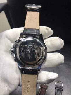 Наручные часы breitling