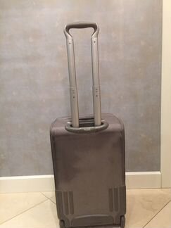 Чемодан на колесах Tumi 22022S4