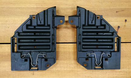 Кронштейн крепления фары L+R Land Rover Discovery