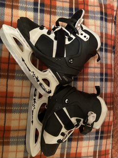 Коньки хоккейные