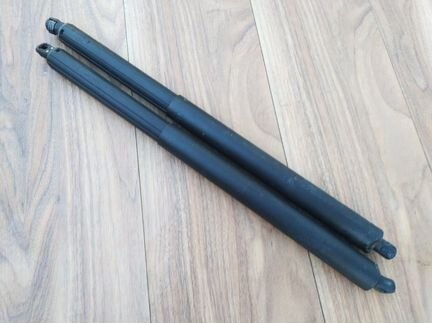 Амортизаторы крышки багажника Mercedes X164 GL