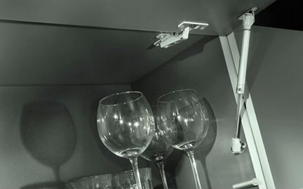 Мебельный доводчик-газлифт FGV на 12 кг (Aerolift)