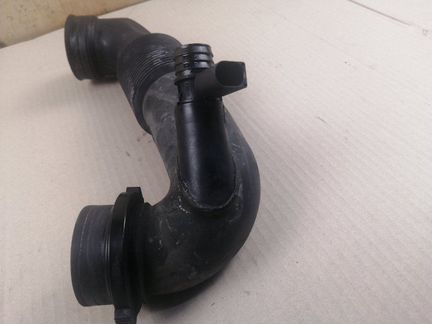 Патрубок впускного коллектора Mercedes-Benz