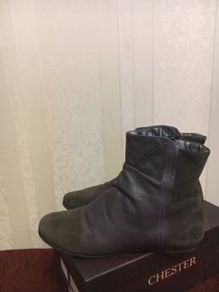 Красивые натуральные фирменные ботиночки