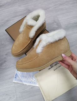 Замшевые ботинки