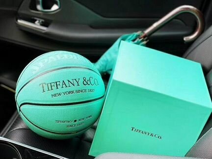 Баскетбольный мяч от Tiffany & Co