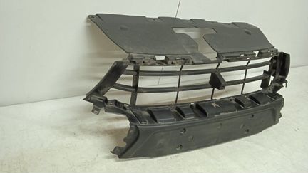 Накладка решетки радиатора передняя Lada Vesta 1