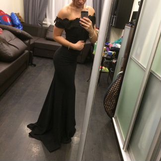 Черное платье в пол