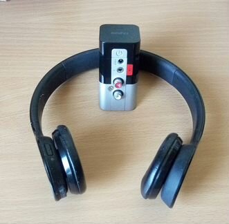 Продаю беспроводные наушники Rapoo