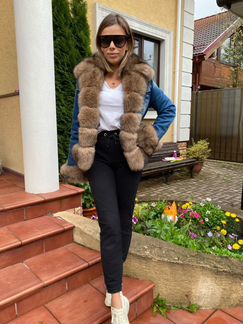 Джинсовая утеплённая куртка с мехом песца