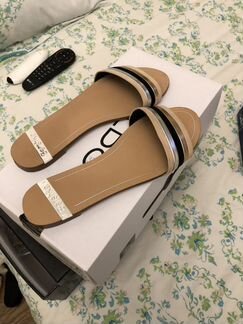 Сандали тапочки bershka