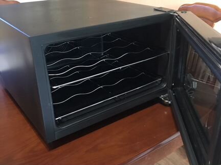 Винный шкаф Kitfort KT-2403