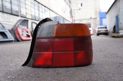 BMW E36 компакт задний правый стоп сигнал