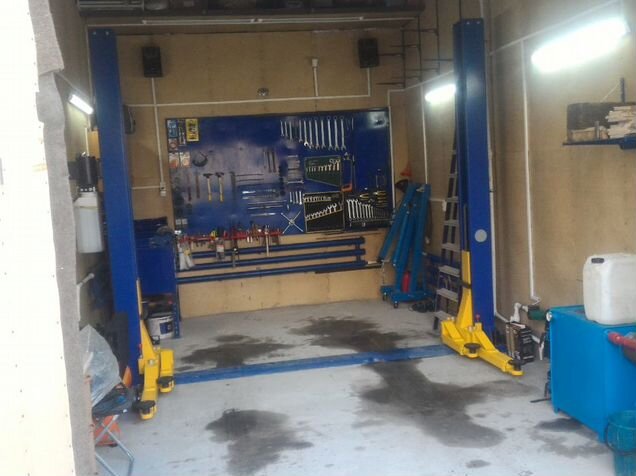 фит сервис омск королева. техническое обслуживание омск. автомастерская. большие детали омск магазин запчастей для грузовиков. автомобиль и автослесарь.