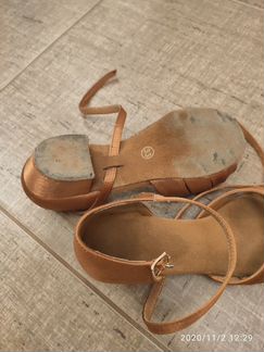 Продам туфли для бальных танцев (р.33)