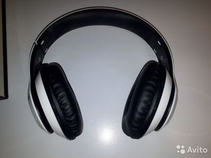 Беспроводные наушники Bluetooth