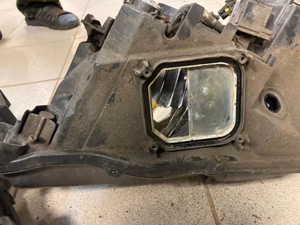 Фара правая Lexus LX570